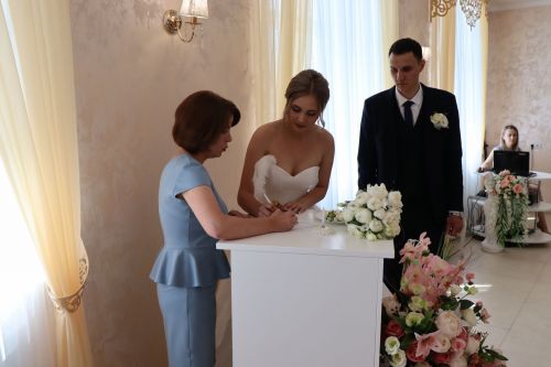 В Нурлате зарегистрировали сотый брак