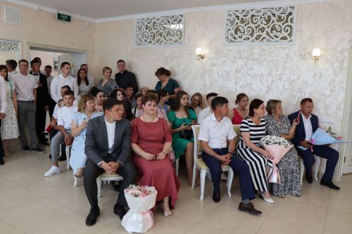 В Нурлате зарегистрировали сотый брак