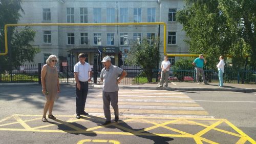 В Нурлате провели мониторинг пешеходных переходов около образовательных учреждений
