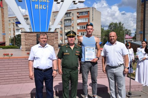 В Нурлате бойцы ВДВ отметили свой праздник