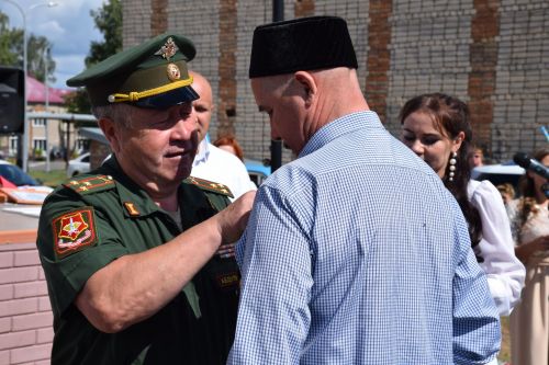 В Нурлате бойцы ВДВ отметили свой праздник