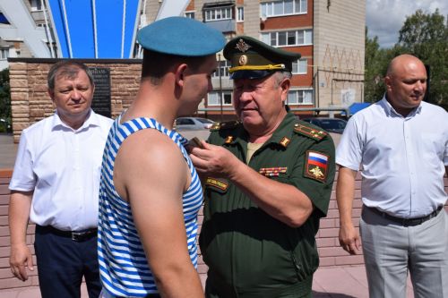 В Нурлате бойцы ВДВ отметили свой праздник