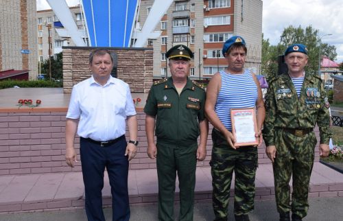 В Нурлате бойцы ВДВ отметили свой праздник