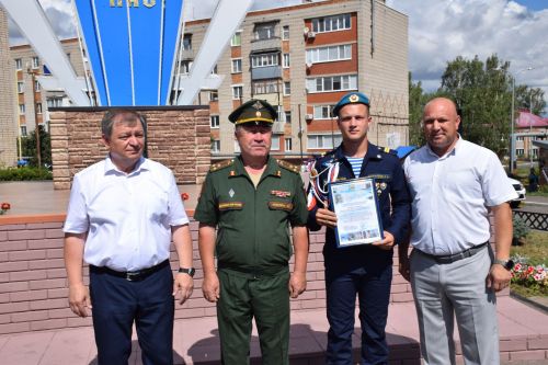В Нурлате бойцы ВДВ отметили свой праздник