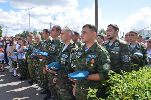 В Нурлате бойцы ВДВ отметили свой праздник