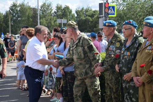 В Нурлате бойцы ВДВ отметили свой праздник