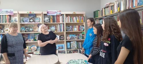 Нурлатские волонтеры провели мастер-класс по кройке изделий для участников СВО