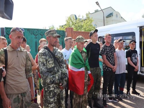Еще 7 нурлатцев-контрактников отправились в зону СВО