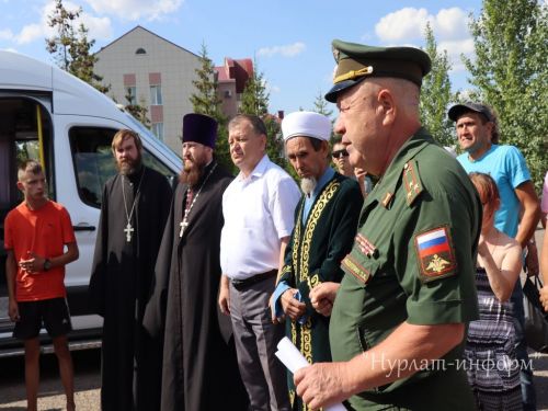 Еще 7 нурлатцев-контрактников отправились в зону СВО