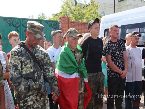 Еще 7 нурлатцев-контрактников отправились в зону СВО