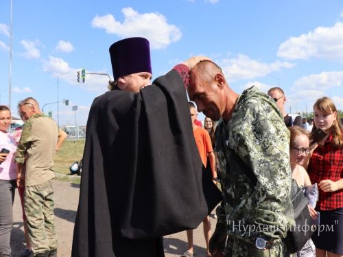 Еще 7 нурлатцев-контрактников отправились в зону СВО