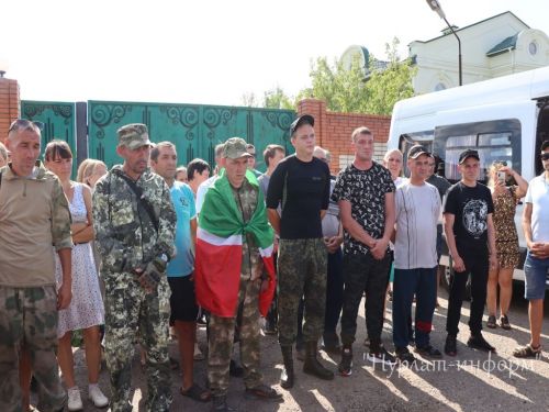 Еще 7 нурлатцев-контрактников отправились в зону СВО