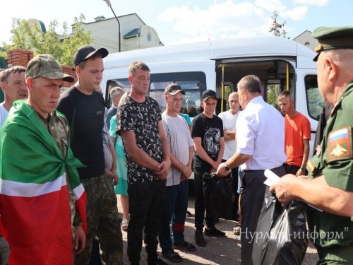 Еще 7 нурлатцев-контрактников отправились в зону СВО