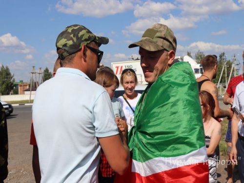 Еще 7 нурлатцев-контрактников отправились в зону СВО
