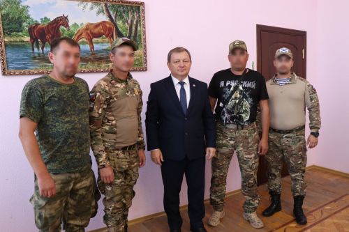Дамир Ишкинеев встретился с мобилизованными, прибывшими в отпуск
