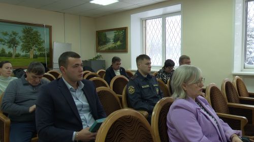 На заседании районной комиссии говорили о подготовке к крещенским купаниям