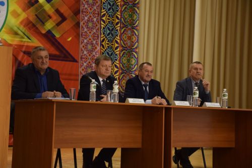 Жители микрорайона сахароваров обсуждали проблемные вопросы на сходе граждан