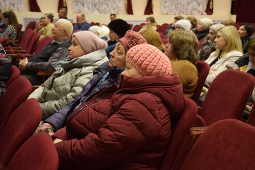 Жители микрорайона сахароваров обсуждали проблемные вопросы на сходе граждан