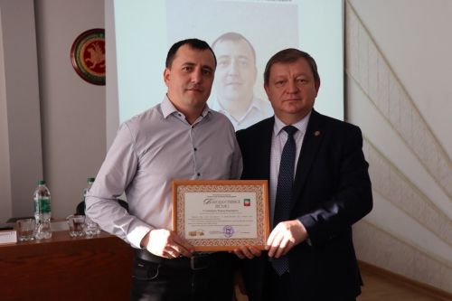 В Нурлате продолжаются встречи трудовых коллективов с руководством района