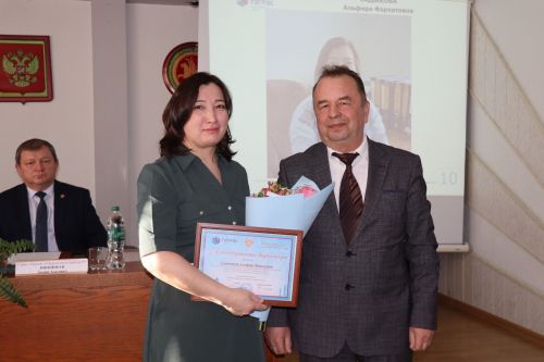 В Нурлате продолжаются встречи трудовых коллективов с руководством района