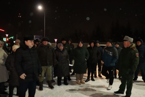В Нурлате на контрактную службу проводили еще одну группу нурлатцев