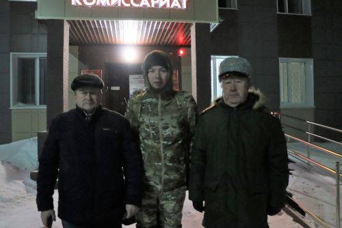 В Нурлате на контрактную службу проводили еще одну группу нурлатцев