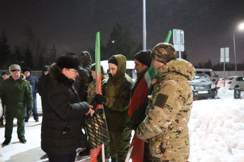 В Нурлате на контрактную службу проводили еще одну группу нурлатцев