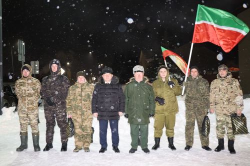 В Нурлате на контрактную службу проводили еще одну группу нурлатцев