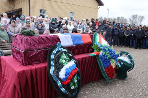 В Нижнем Нурлате простились с бойцом СВО