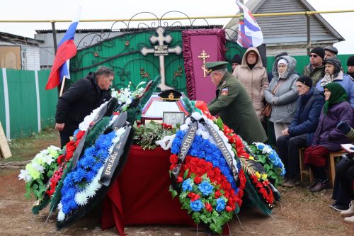 В селе Мамыково простились с героем специальной военной операции Морозовым Олегом Владимировичем