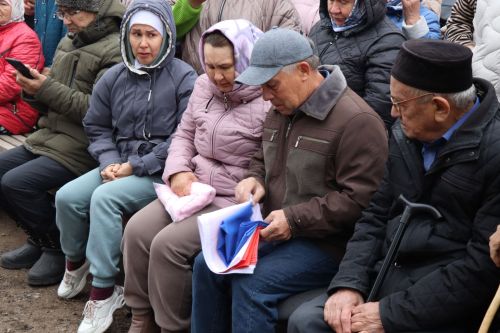 В Нижнем Нурлате простились с бойцом СВО
