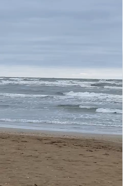 В Охотском море моряки случайно наткнулись на лодку с пропавшими два месяца назад людьми