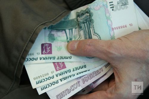 Из-за ноябрьских праздников изменится график выплаты пособий семьям с детьми