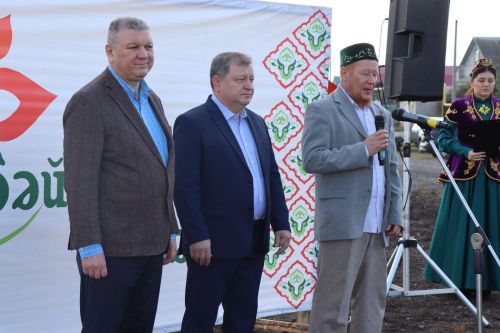 В деревне Бикулово после капитального ремонта торжественно открыли гидротехническое сооружение