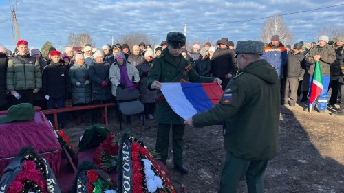 В селе Салдакаево простились с бойцом СВО
