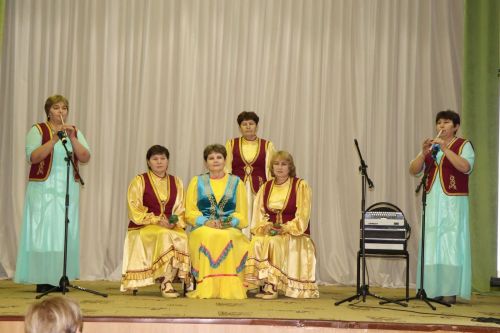 Жители деревни Бикулово провели вечер памяти учителя музыки Рината Шагеева