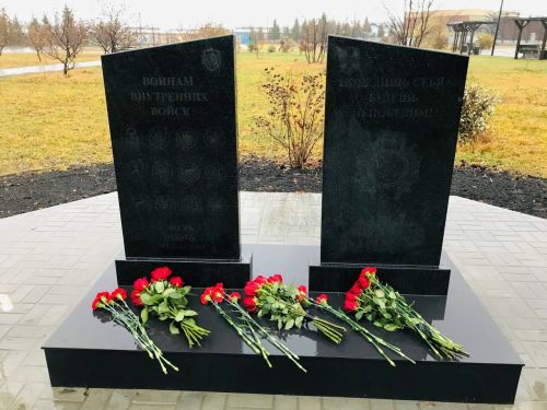 В Нурлате торжественно открыли памятник воинам внутренних войск