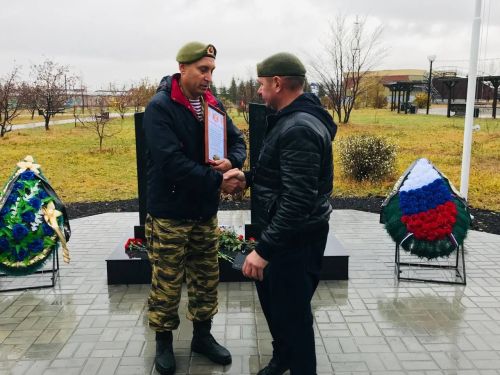 В Нурлате торжественно открыли памятник воинам внутренних войск