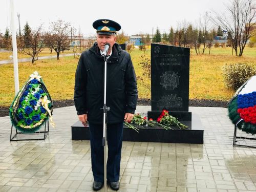 В Нурлате торжественно открыли памятник воинам внутренних войск