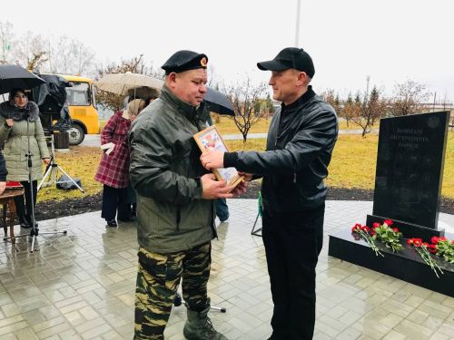 В Нурлате торжественно открыли памятник воинам внутренних войск
