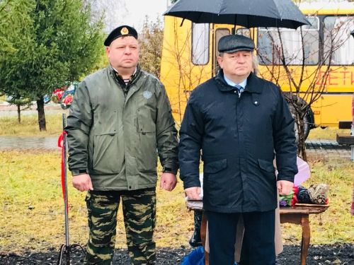 В Нурлате торжественно открыли памятник воинам внутренних войск