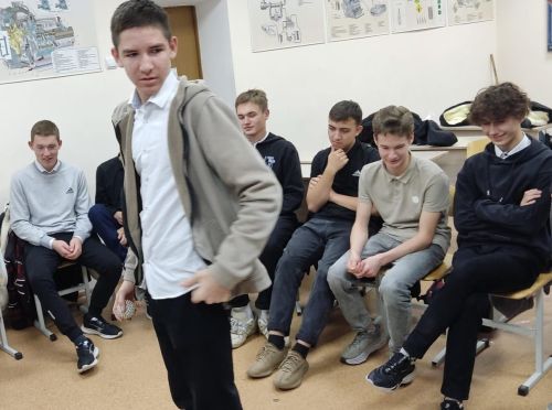 Студенты Нурлатского аграрного техникума приняли участие в тренинговых занятиях по психологии