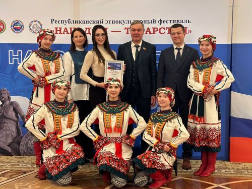 Нурлатцы в День народного единства приняли участие в гала-концерте фестиваля «Наш дом – Татарстан»
