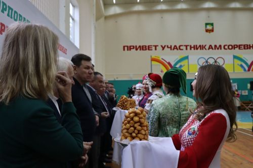 В Нурлате проходят корпоративные соревнования по настольному теннису