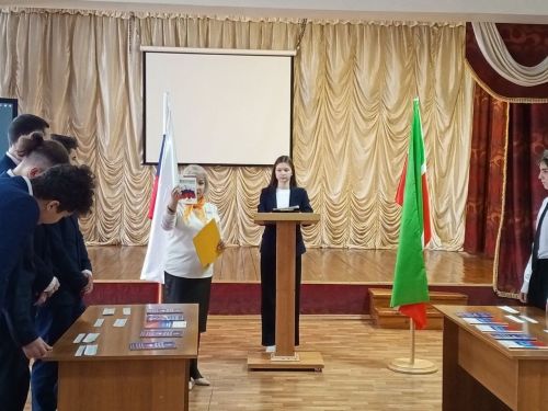 В школах Нурлата ко Дню Конституции России проводятся познавательные мероприятия