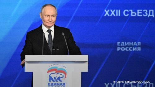 Путин заявил, что экономика РФ растет на фоне беспрецедентных санкций