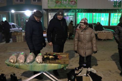 В Нурлате проходит предновогодняя ярмарка