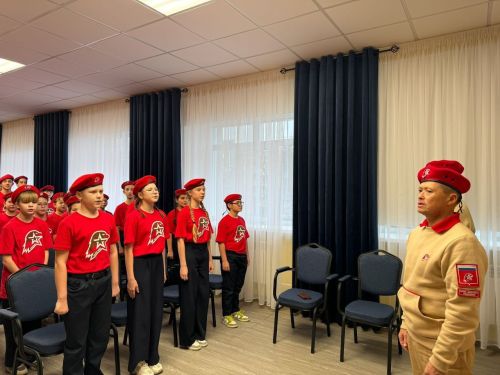 Церемония посвящения учащихся в ряды юнармейцев прошла в Нурлатской школе №2