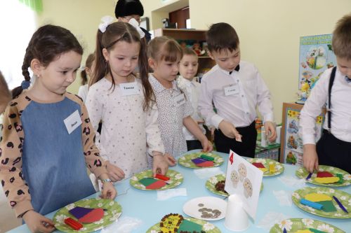 В Нурлате проходит зональный этап конкурса «Воспитатель года»