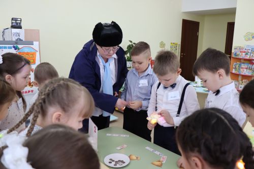 В Нурлате проходит зональный этап конкурса «Воспитатель года»